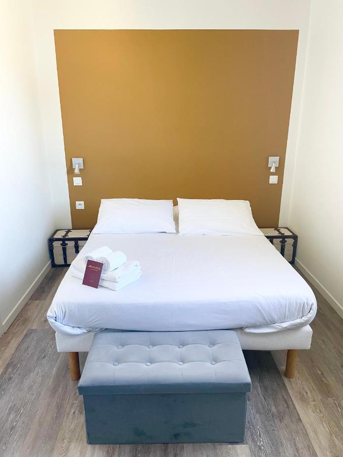 Hotel Némo - Aéroport De Pau 3*